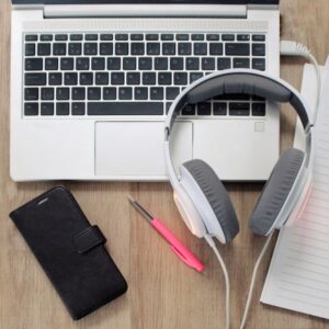 毎日やっても月額4,950円〜。大人も子供も家族で分けあえる低価格オンライン英会話！クラウティEnglish