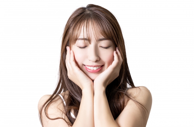 👀目もと・口もとシワに🔍👩‍🔬ナノカプセル×ナイアシンアミドの薬理作用で二重アプローチ💥