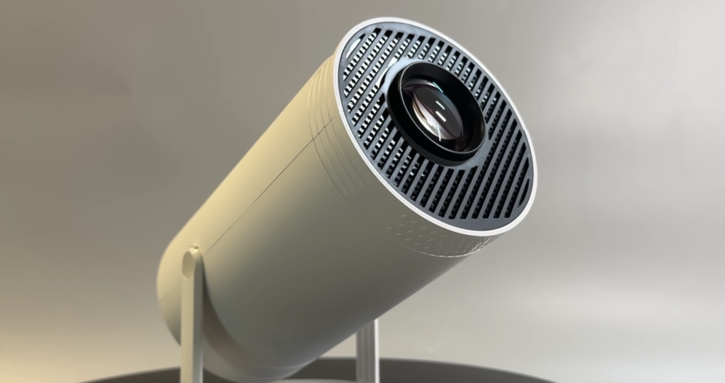 面倒な設定ゼロ！iPhone/スマホをつなぐだけの格安プロジェクターでQOL爆上がり　【sainyer プロジェクター】